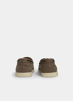 leather boat shoes