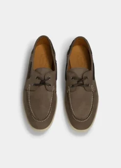 leather boat shoes