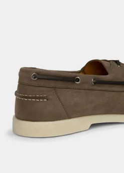 leather boat shoes
