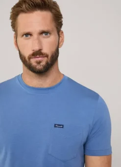 regular fit front pocket t-shirt