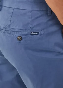 regular fit stretch chinos