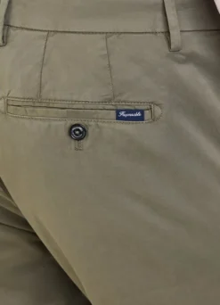 regular fit stretch chinos